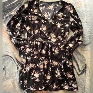 Long sleeve, v-neck flower dress